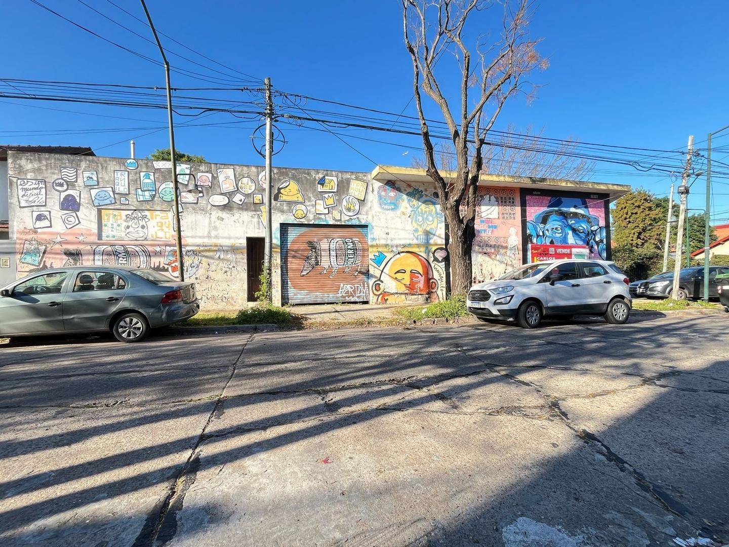 Terreno en esquina, con doble frente.