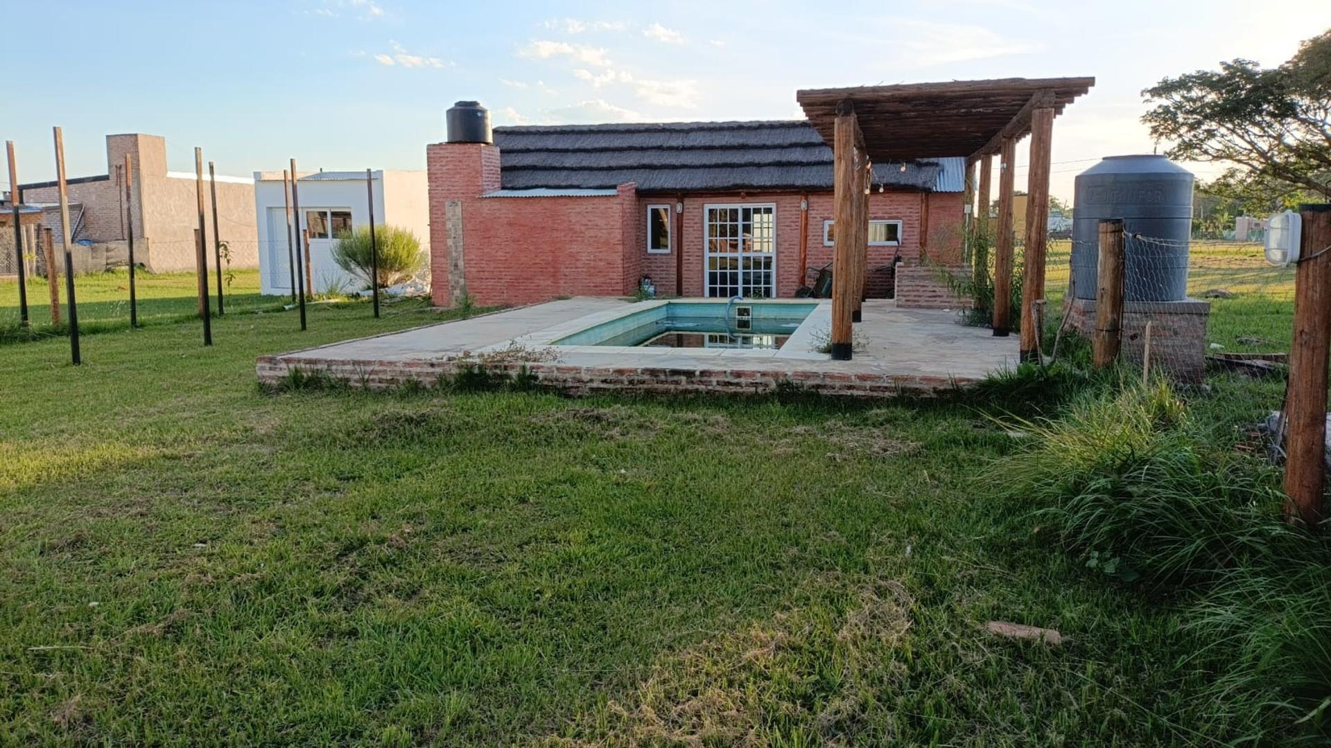 Casa 3 ambientes con 1 baño