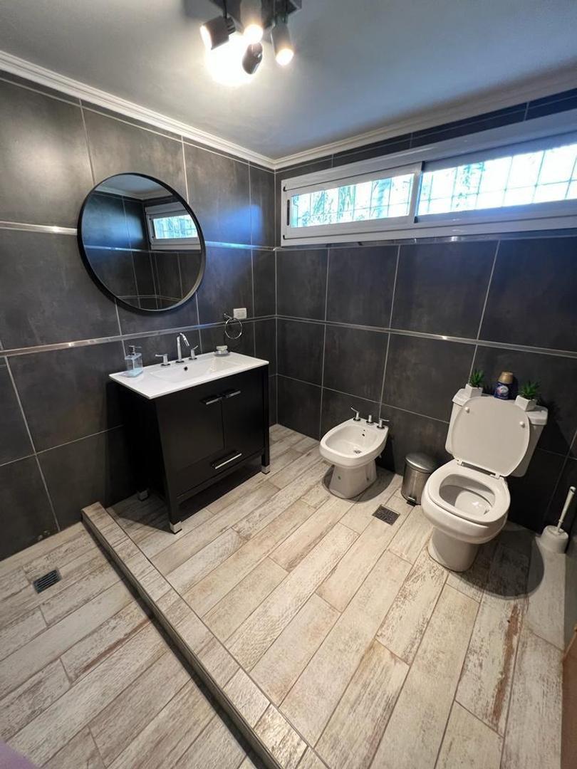 CASA EN VENTA 4 DORMITORIOS  B° VILLA BELGRANO