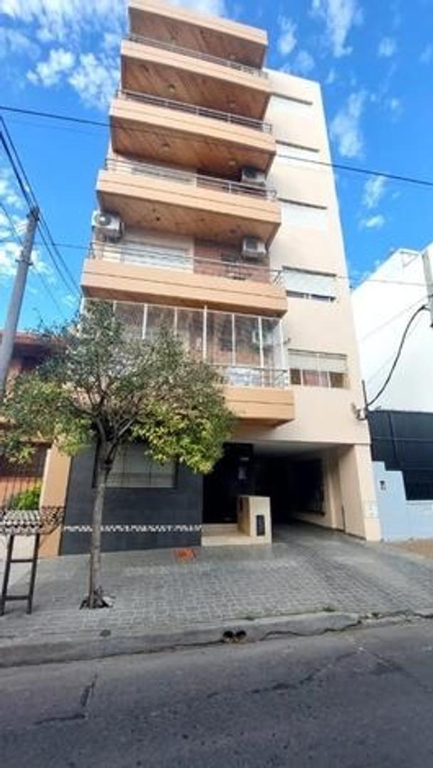 Alquiler 3 ambientes con cochera