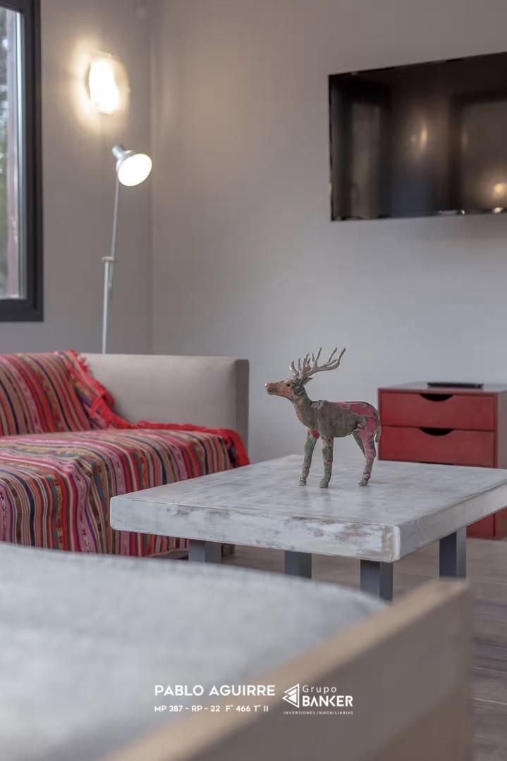 Casa en Alquiler con 1 cochera