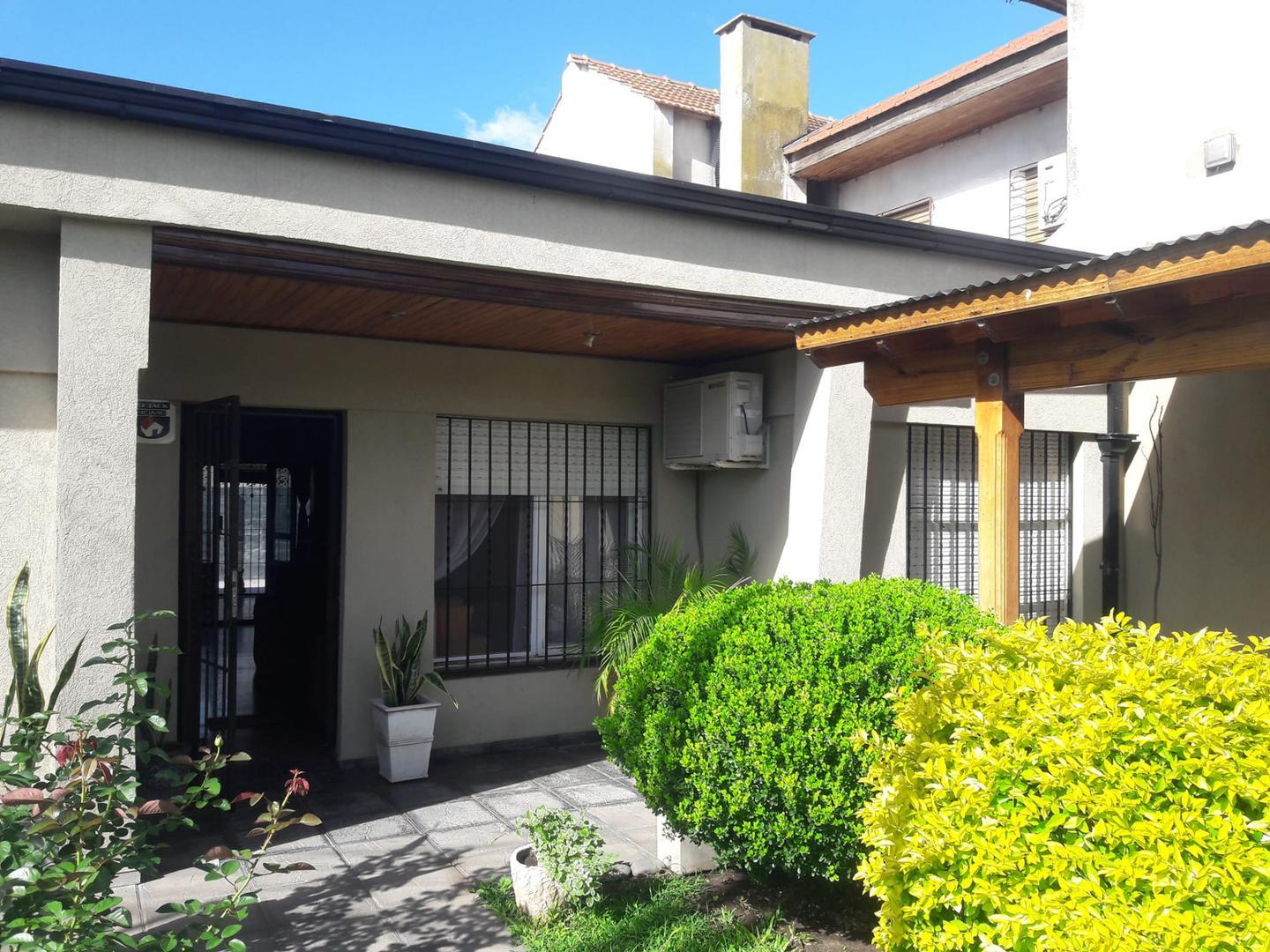 Casa en Venta en Mariano Acosta, USD 120.000