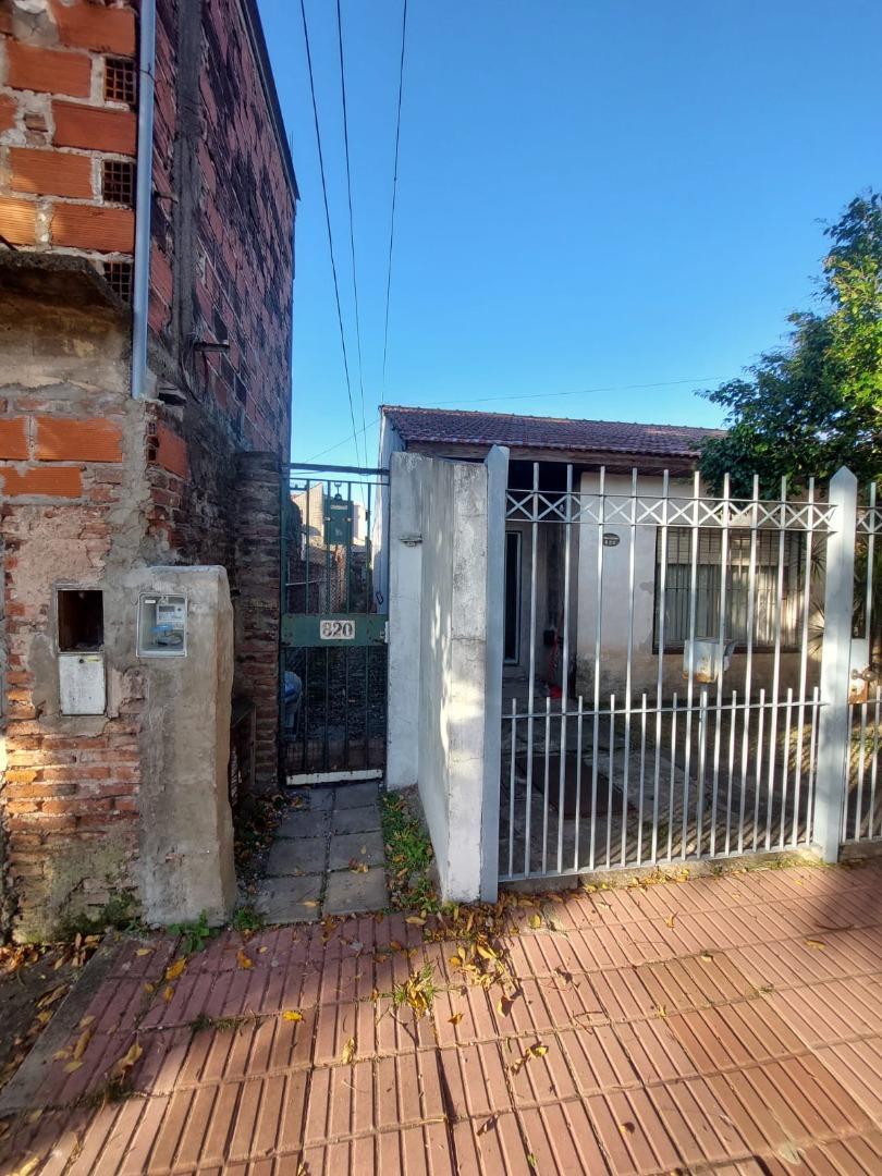 CASA TIPO PH EN VENTA. TEMPERLEY