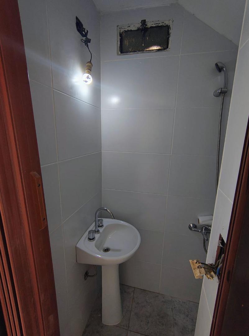 Depto Tipo Casa en Alquiler con 1 cocheras