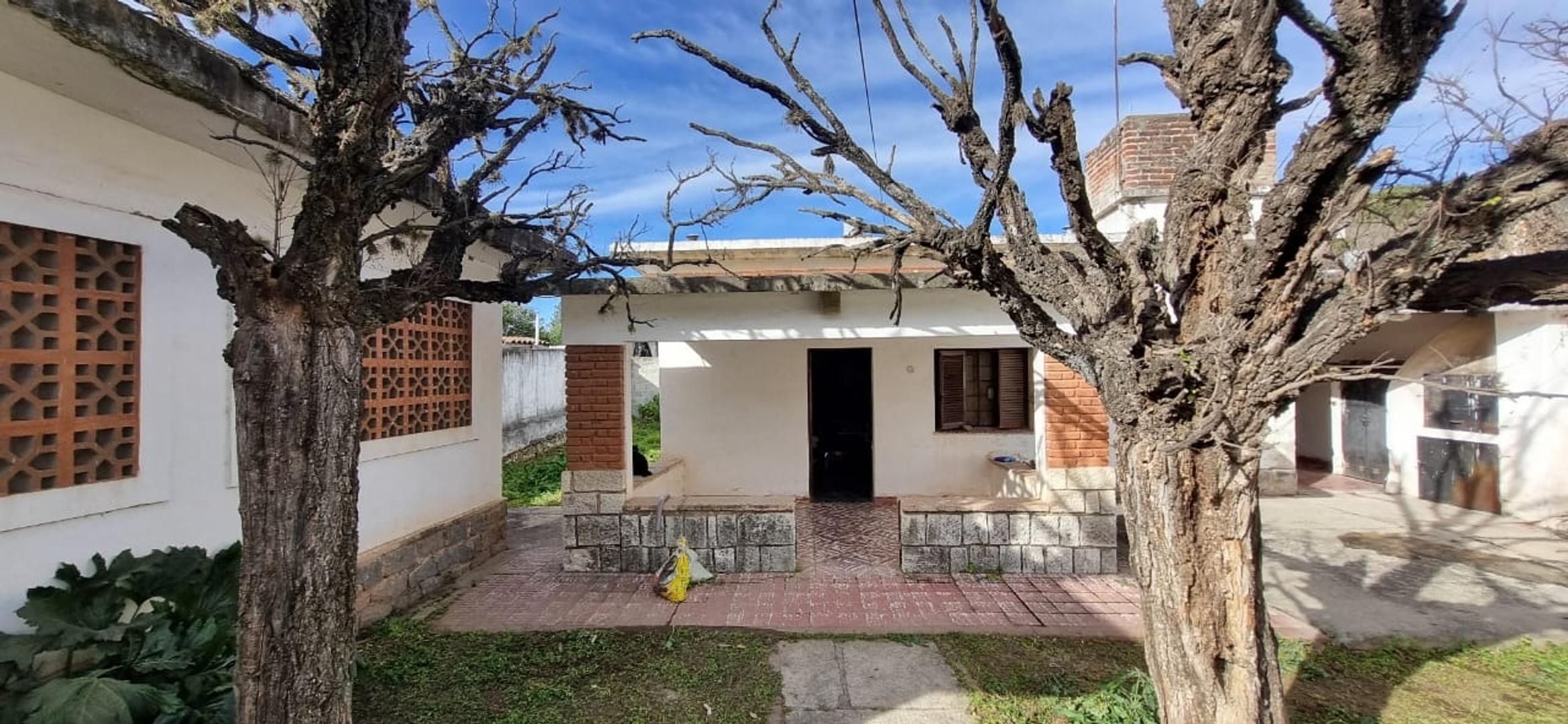 CASA EN VENTA - RIO CEBALLOS - Barrio Amuchastegui