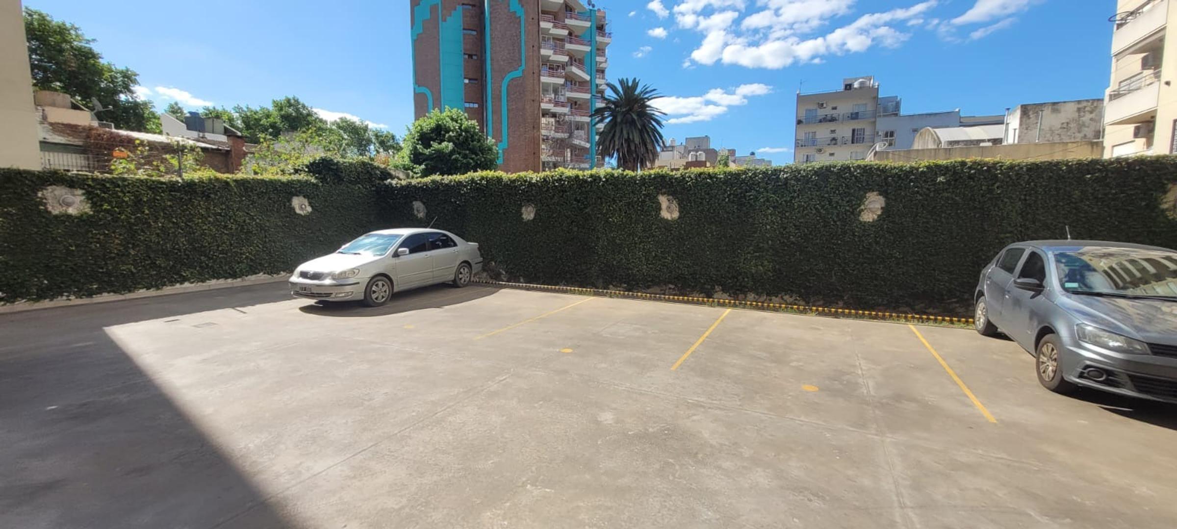 Bartolome Mitre 1400