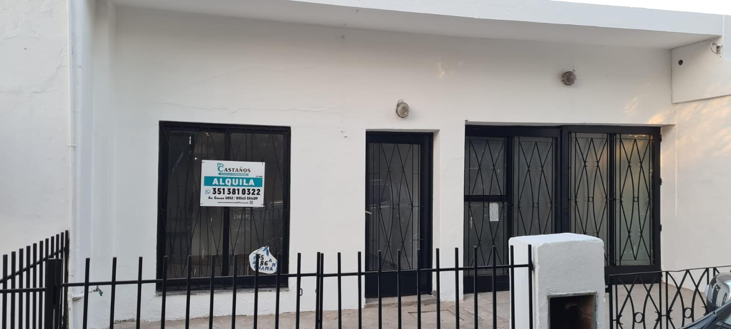 Depto Tipo Casa 3 ambientes con 2 baños