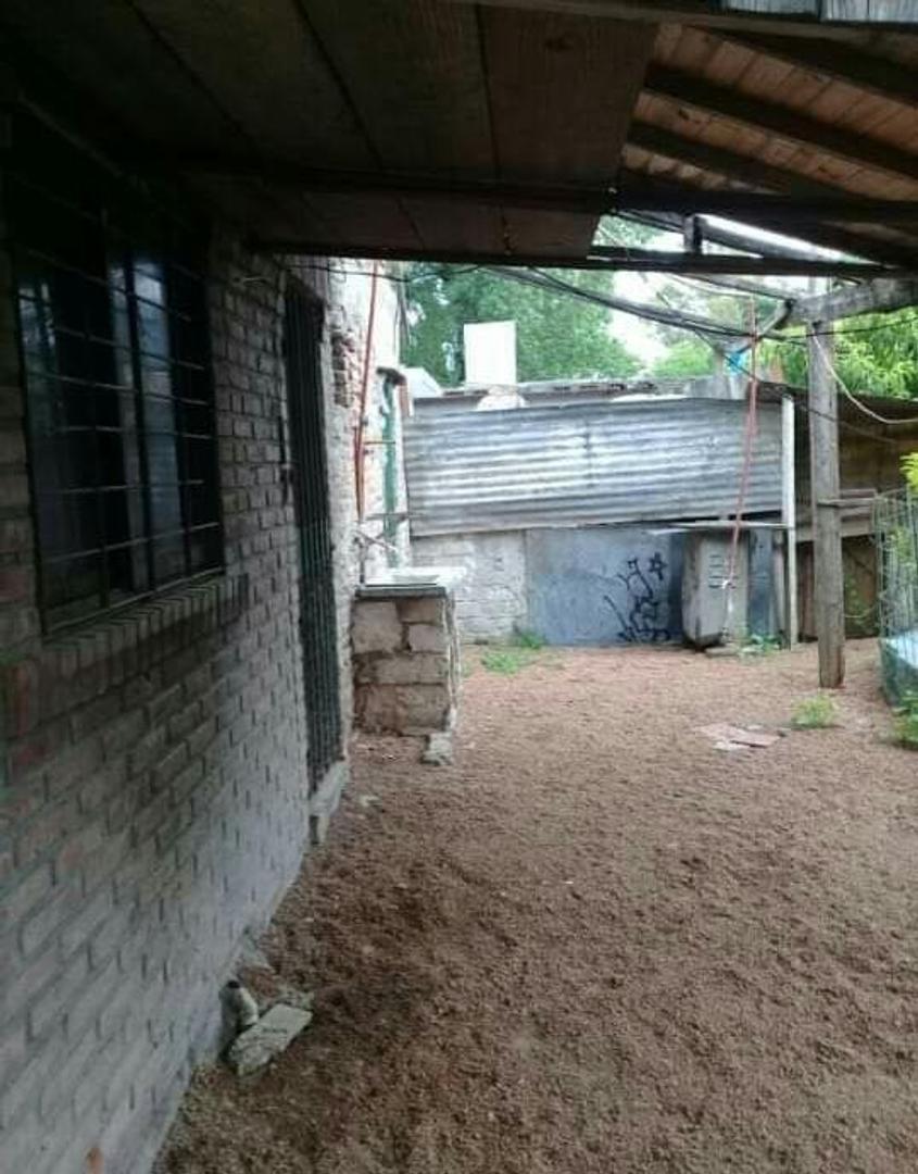 Casa Americana sobre lote propio