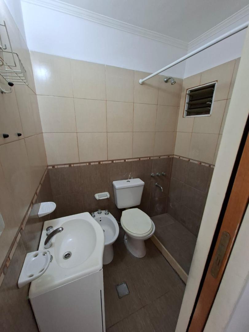 Vendo mono ambiente centrico, a dos cuadras de la  Uner