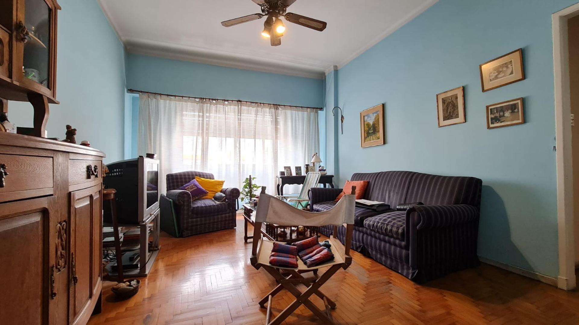 Garibaldi 203 , Piso 1