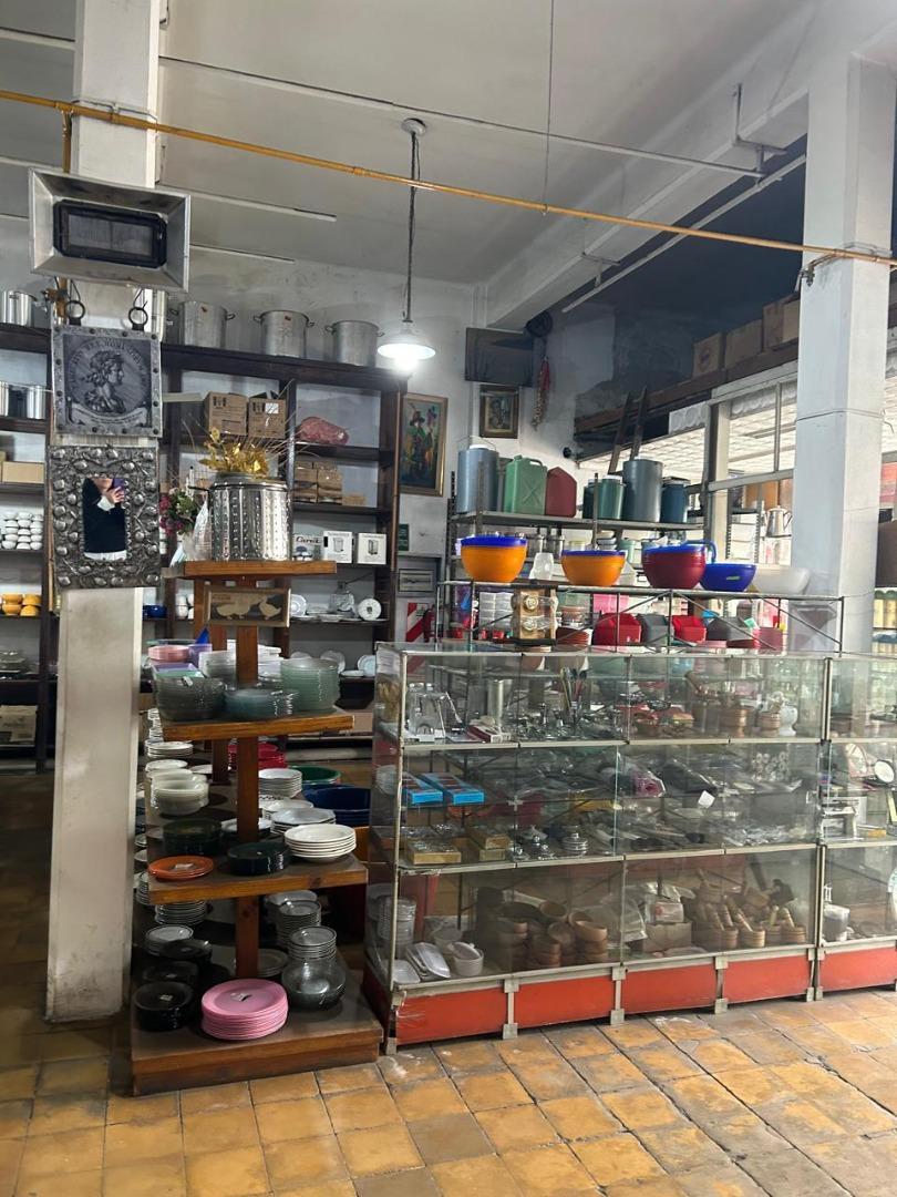 GRAN LOCAL COMERCIAL EN PLENO CENTRO DE CORDOBA