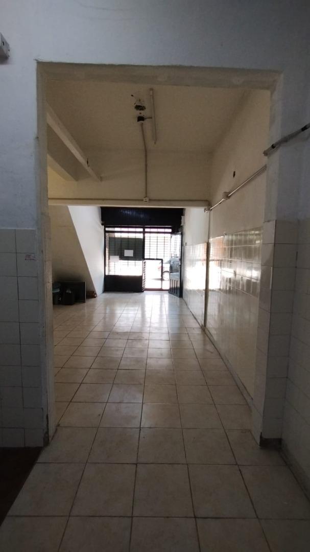 Alquiler de local de 40mts en Wilde