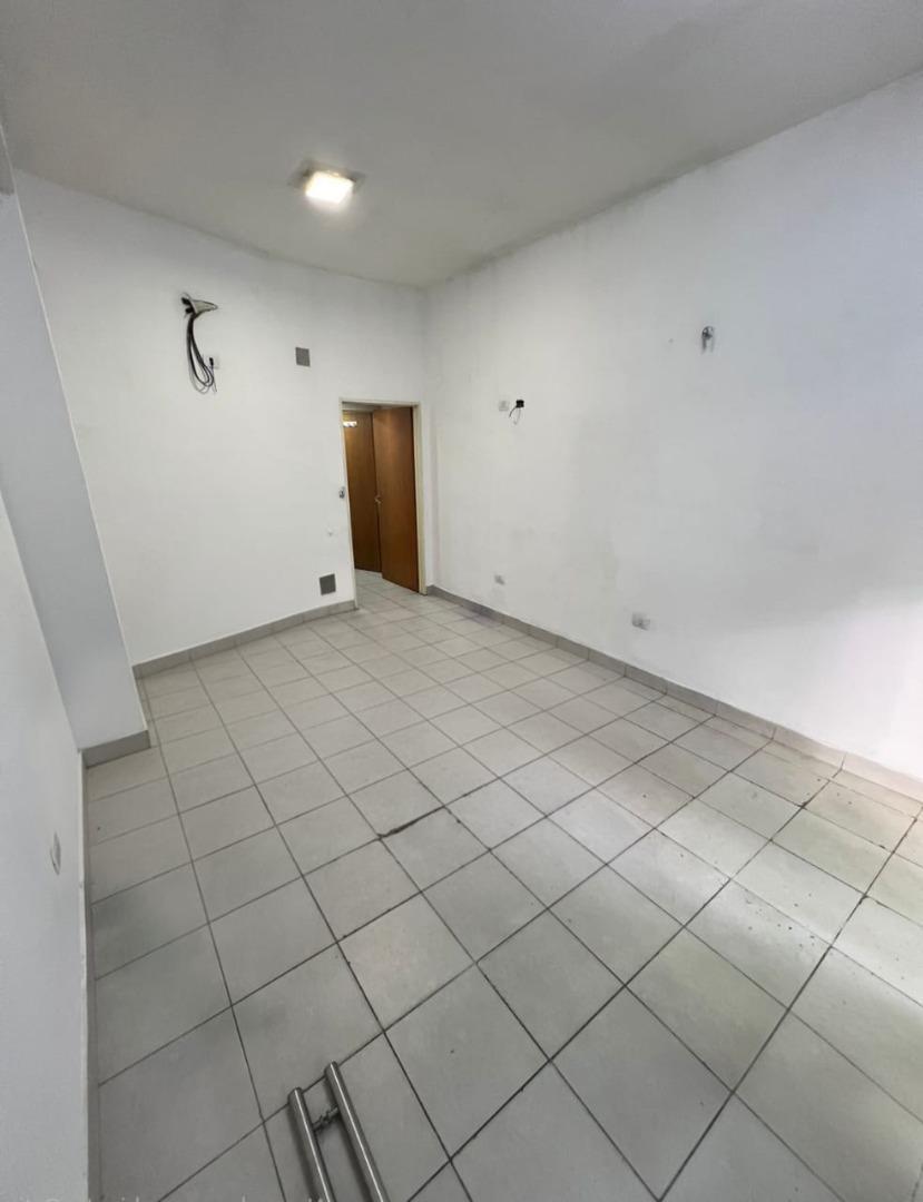 Local en Alquiler en Villa del Parque, $ 550.000