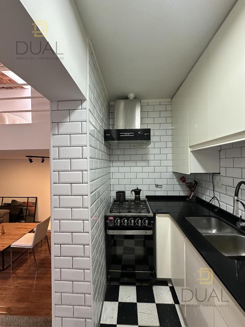 VENTA CASA DE PASILLO UN DORMITORIO CON PATIO EN ZONA ABASTO