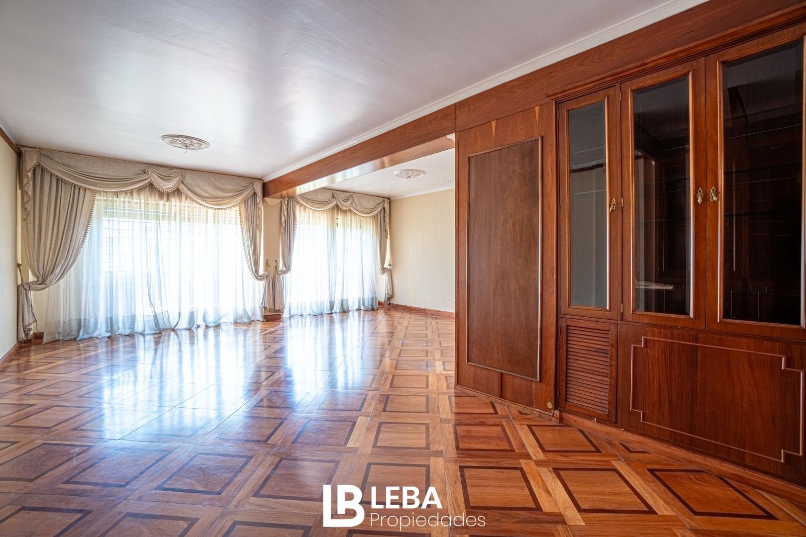 MENDOZA 2277 CON COCHERA PISO EXCLUSIVO