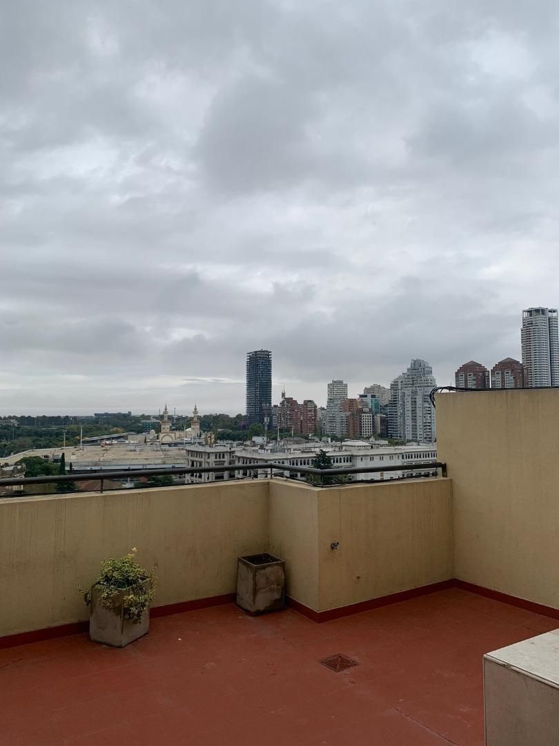 Av Luis María Campos 100