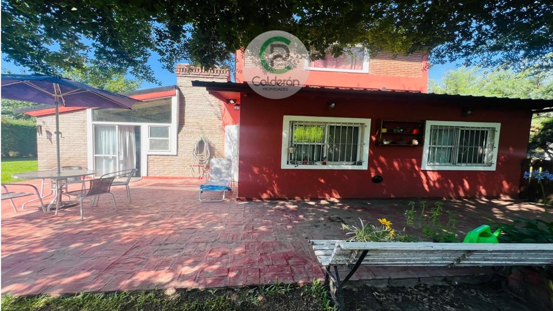 Casa en Venta con 4 cocheras