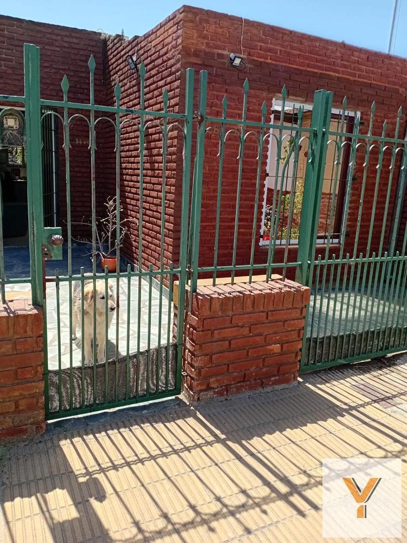 Casa 4 ambientes con 1 baño
