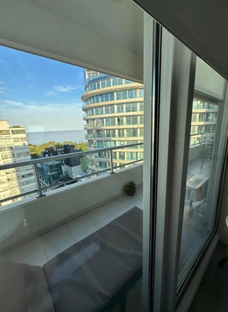 Juan Carlos Cruz 1652