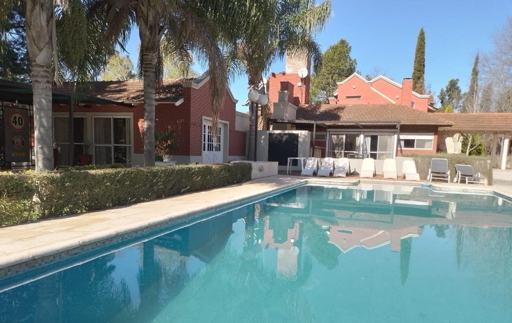 Venta HEMOSA CASA en el BARRIO EL RODEO DE CNEL BRANDSEN