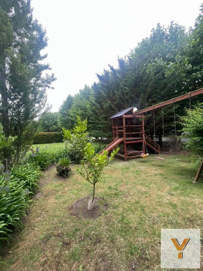 Casa en Alquiler - 5 Dormitorios 3 Baños - 1000mts - Mar Del Plata