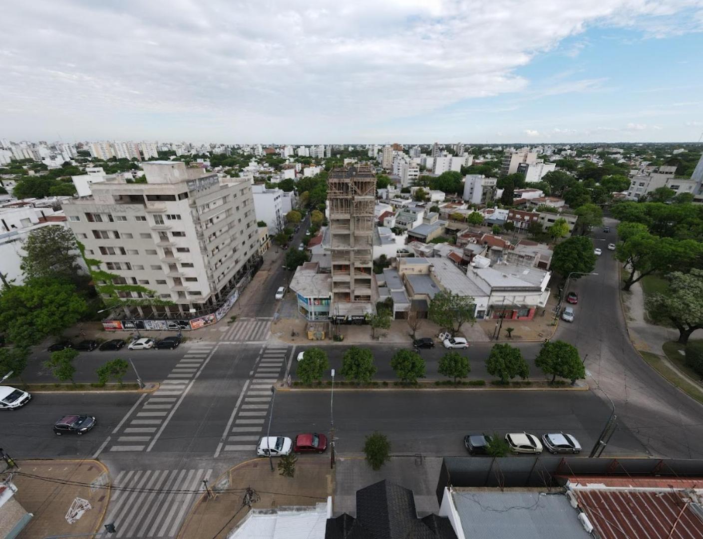 Torre Serkan - Avenida 44 e/ 24 y Plaza 19 de Noviembre