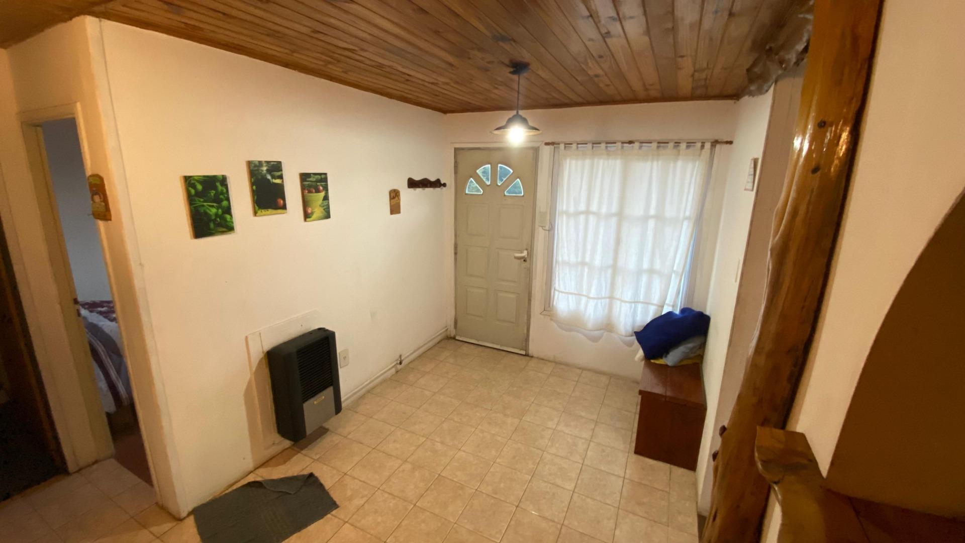 Casa en Venta con Amplio Terreno de 1700m