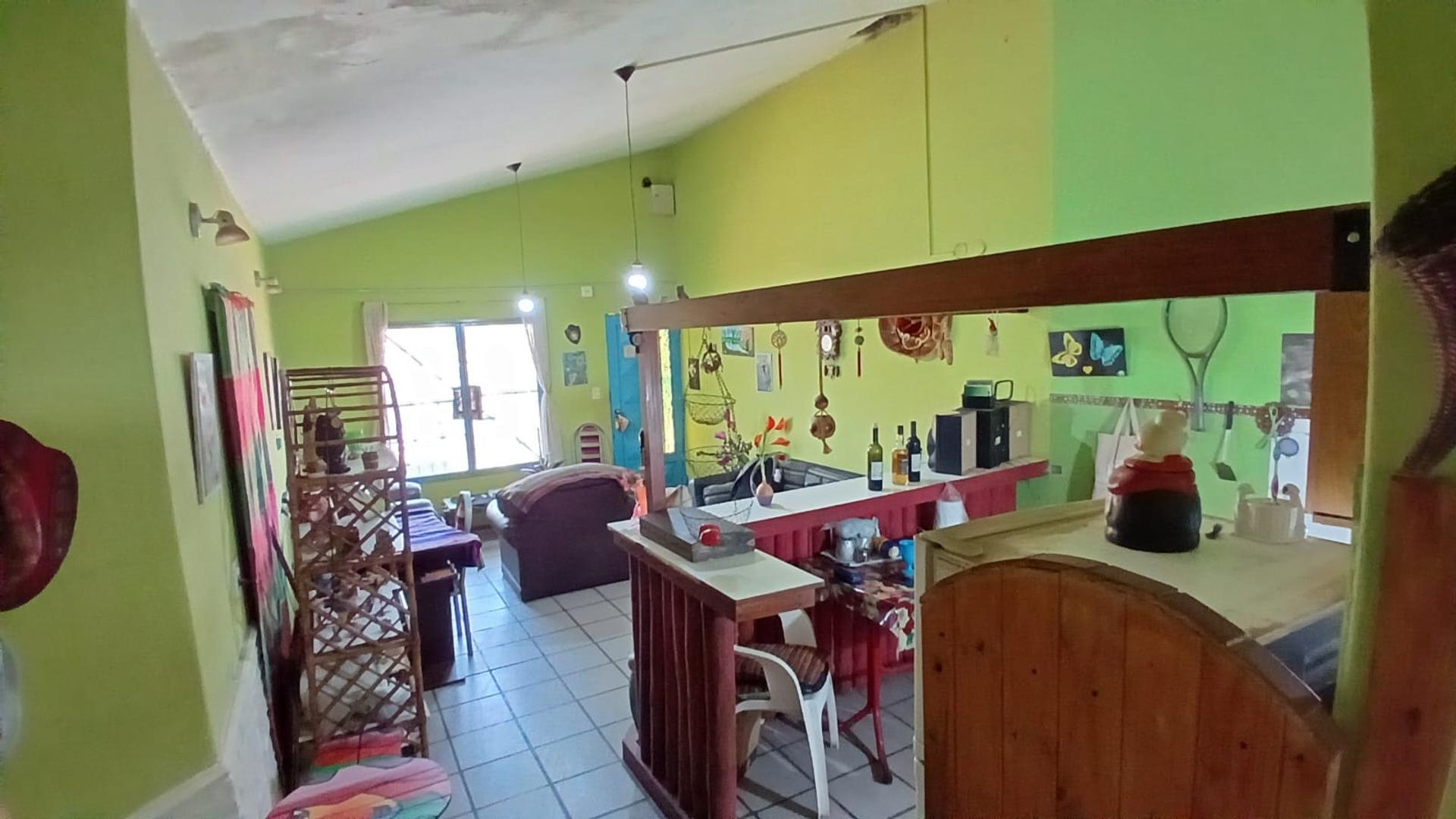 Depto Tipo Casa en Venta con 1 cocheras