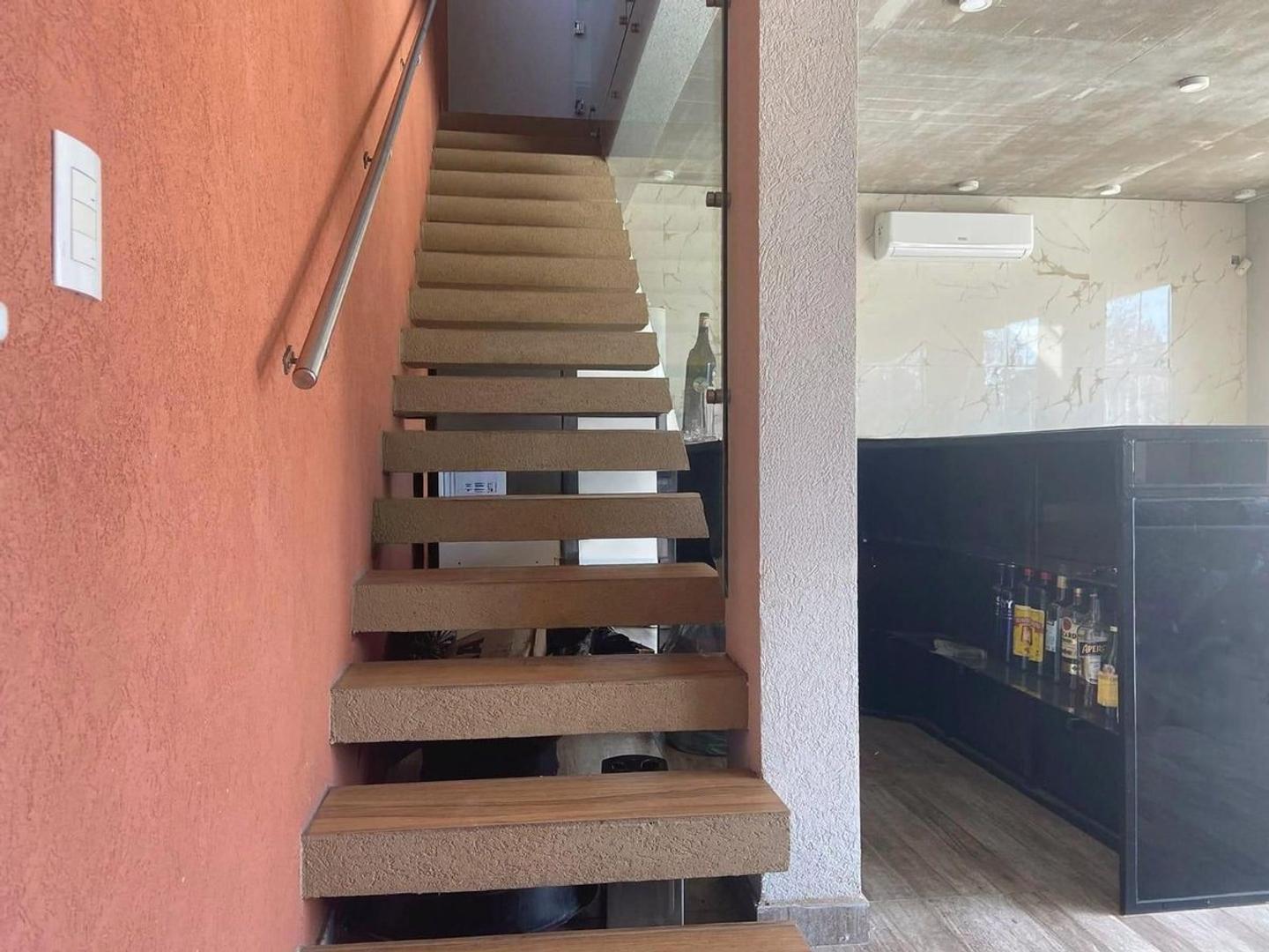 Casa 3 ambientes con 2 baños