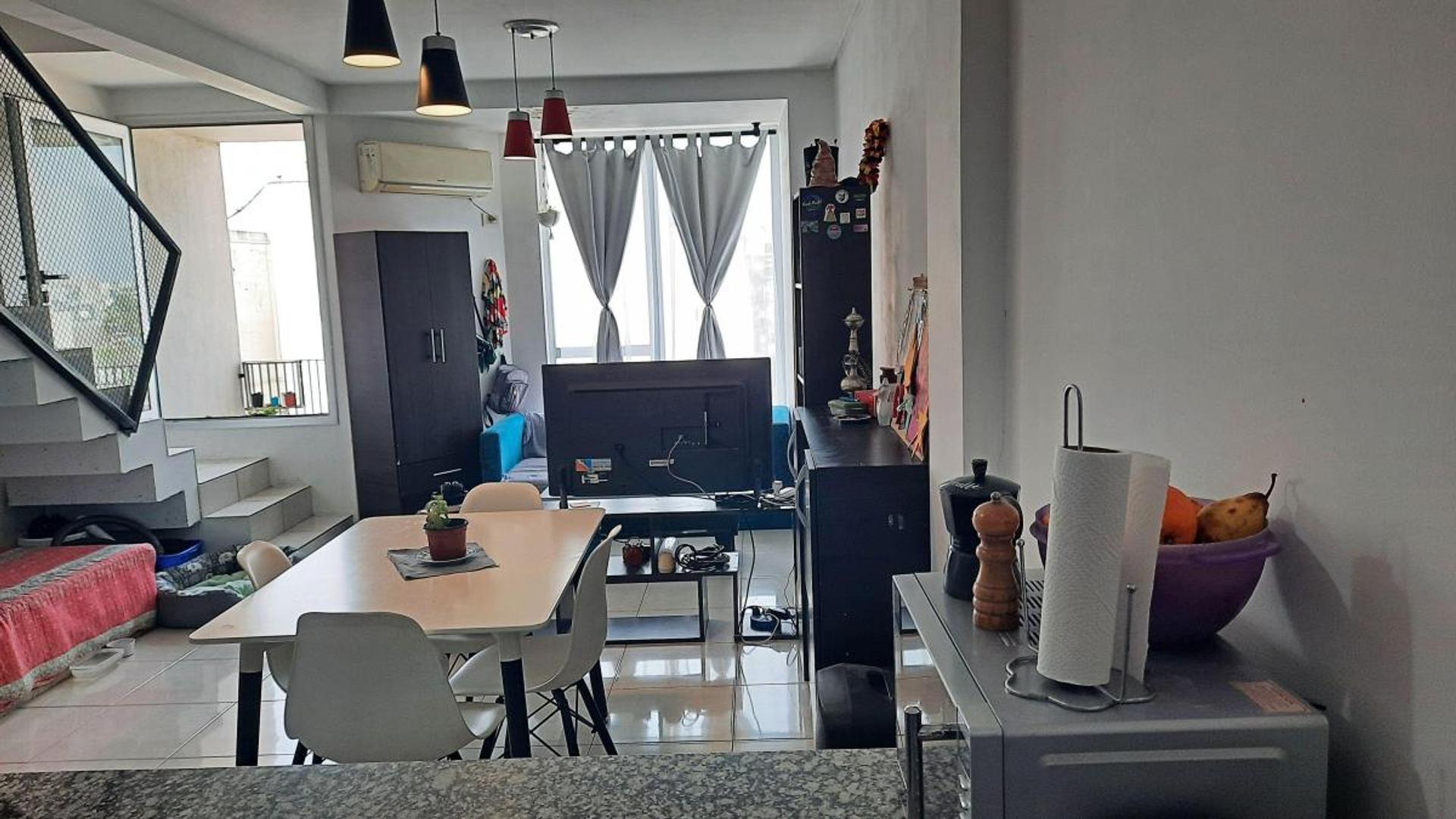 DUPLEX  2 AMBIENTES COLEGIALES