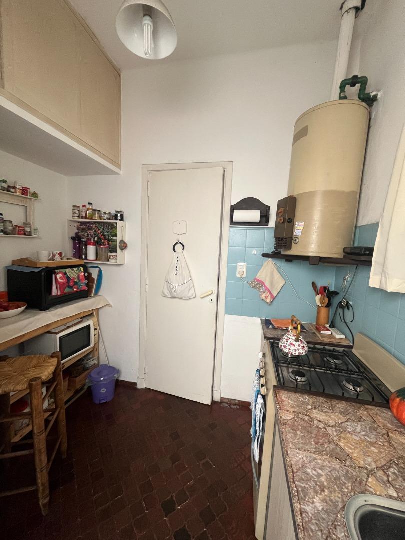 Jose marmol OPORTUNIDAD venta chalet 2 dorm jardin piscina