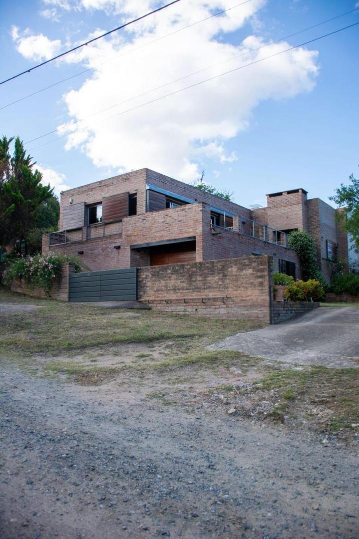 Casa en venta - 3 Dormitorios 1 Baño - Tantí