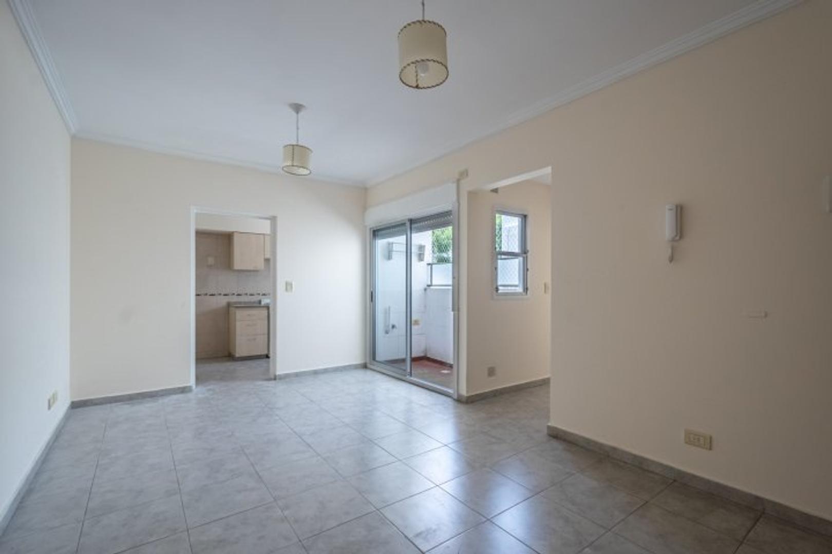 Cervantes 3134 , Piso 1