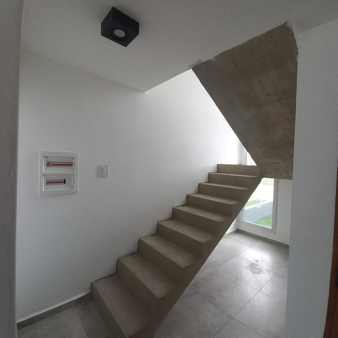 VENTA DUPLEX 3 DORMITORIOS DOCTA