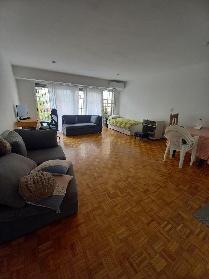 1 AMB APTO PROF. - MUY AMPLIO - CON PATIO