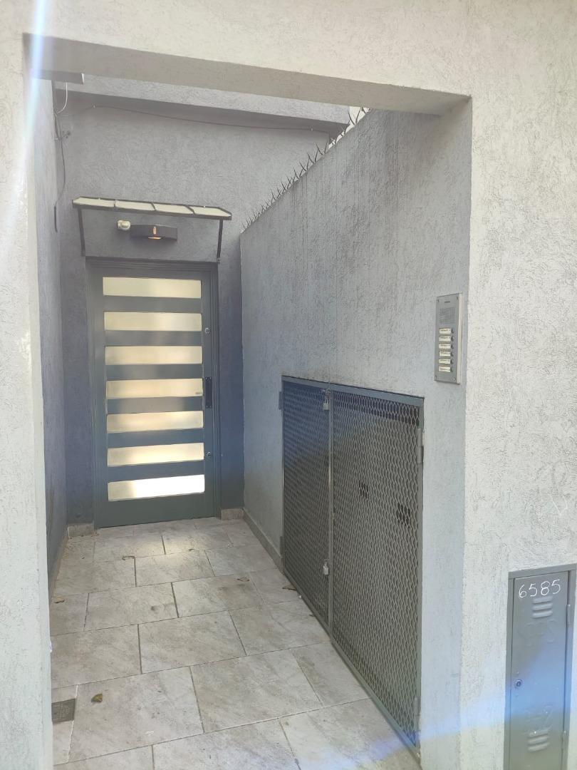 Profesor Aguer 6585 , Piso 1