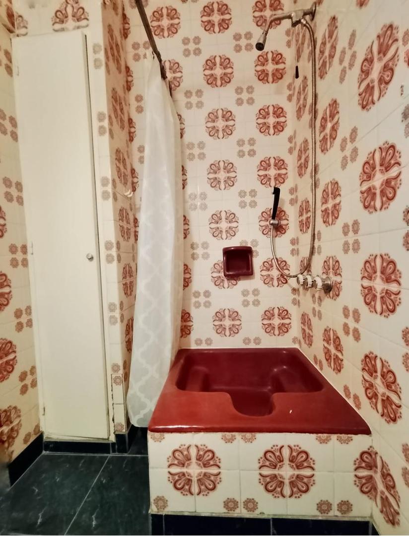 Venta de Monoambiente piso alto