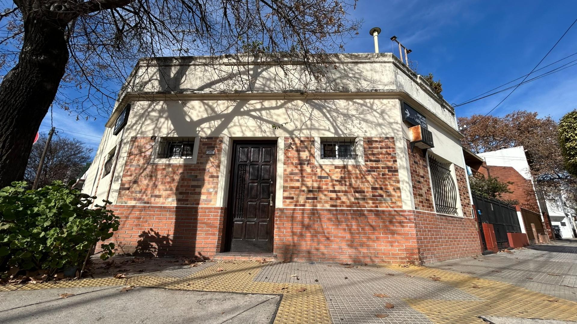 PH T. CASA 2 1/2 AMB. C/ ENTRADA INDEP. - PTIO Y TZA.