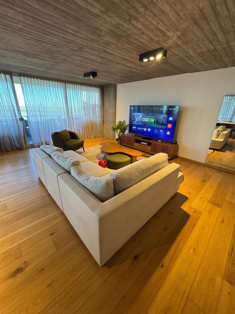 Rivadavia 2500, Piso 13