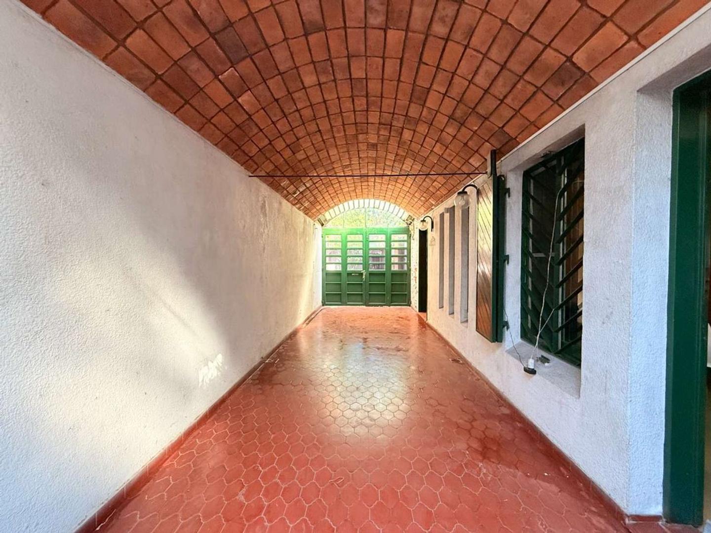 Casa en Venta en Adrogue, USD 192.000