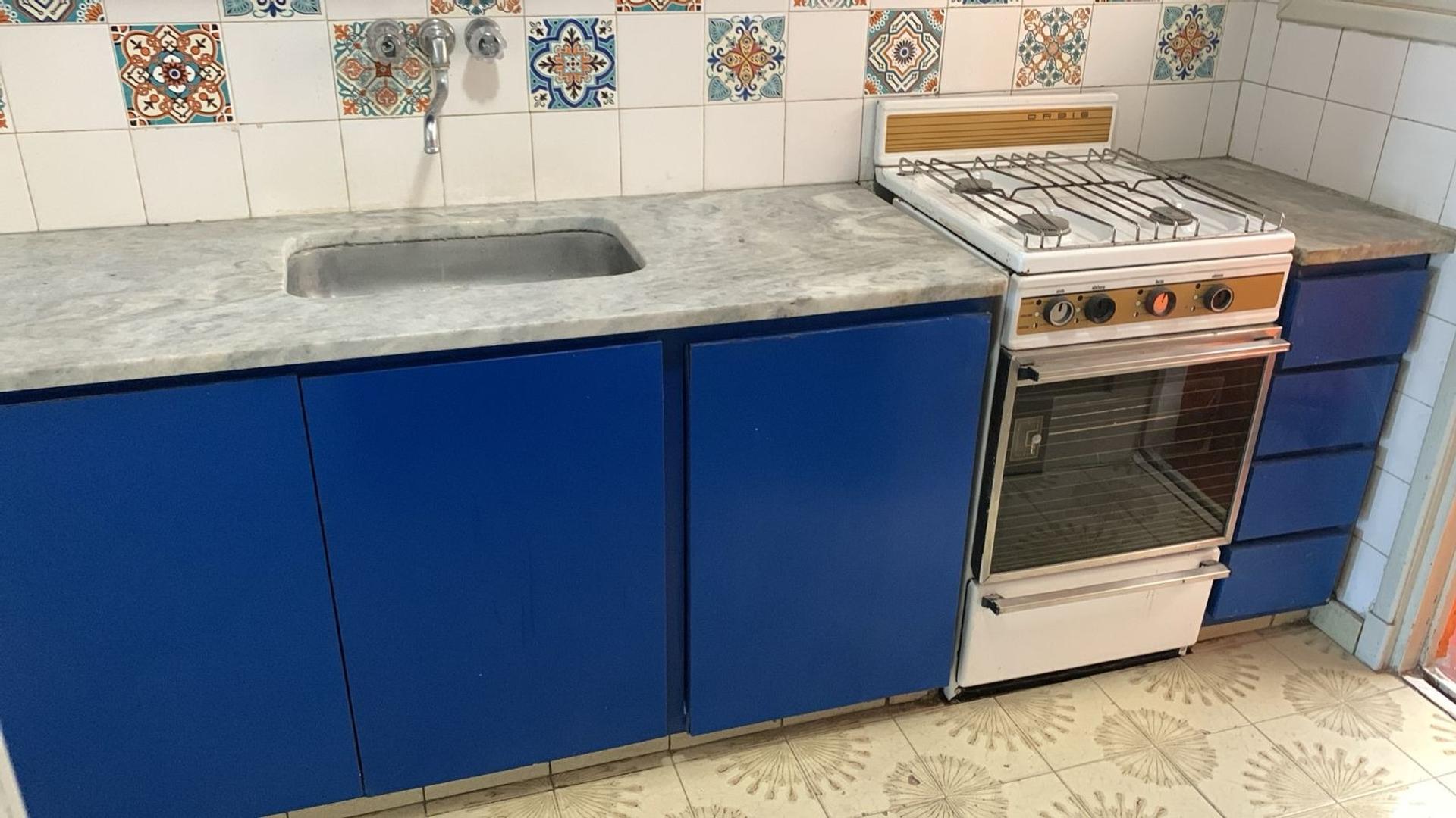 Av. Colon 2988 , Piso 11