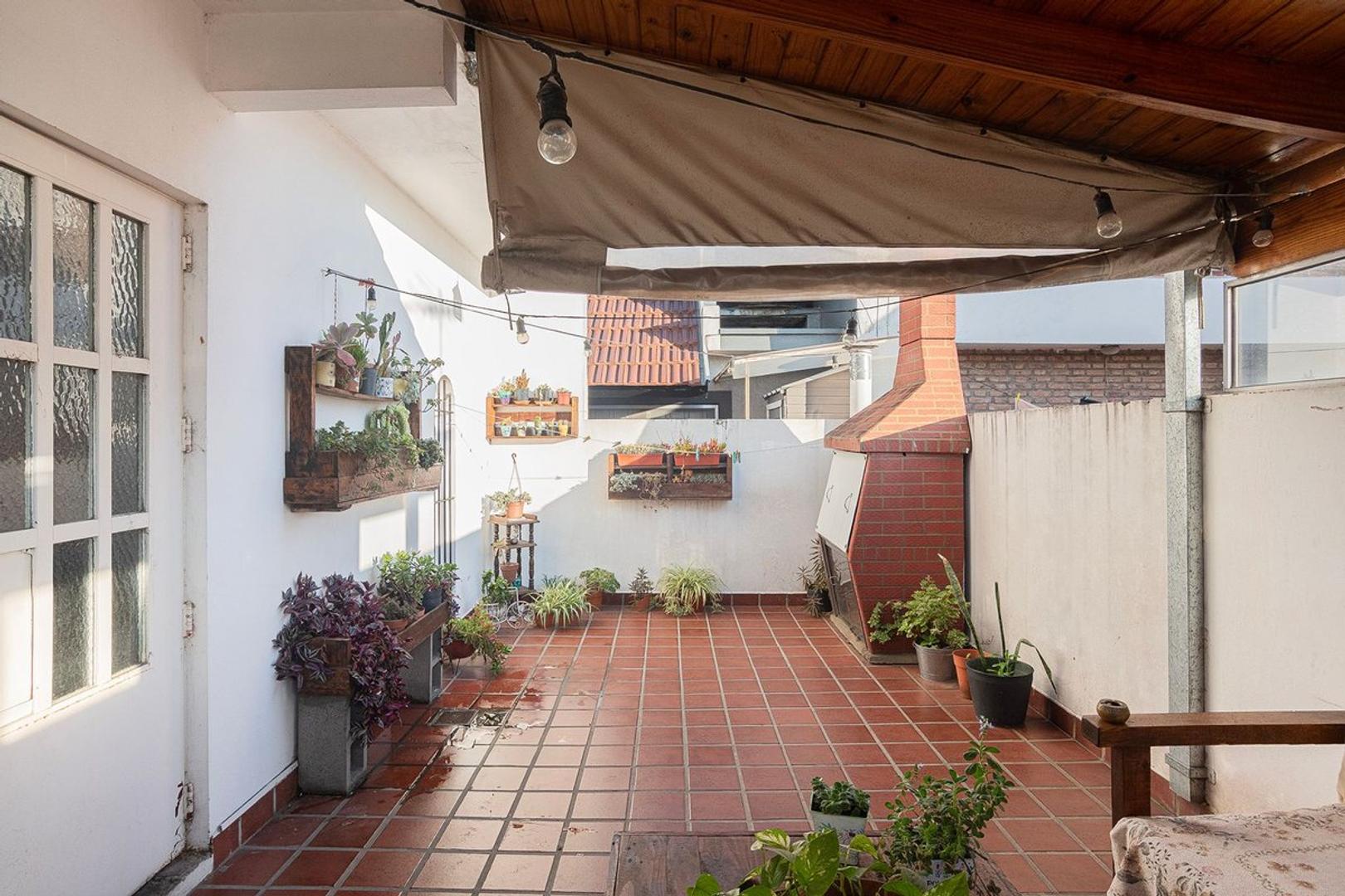 Depto Tipo Casa en Venta en Munro-Oeste, USD 185.000