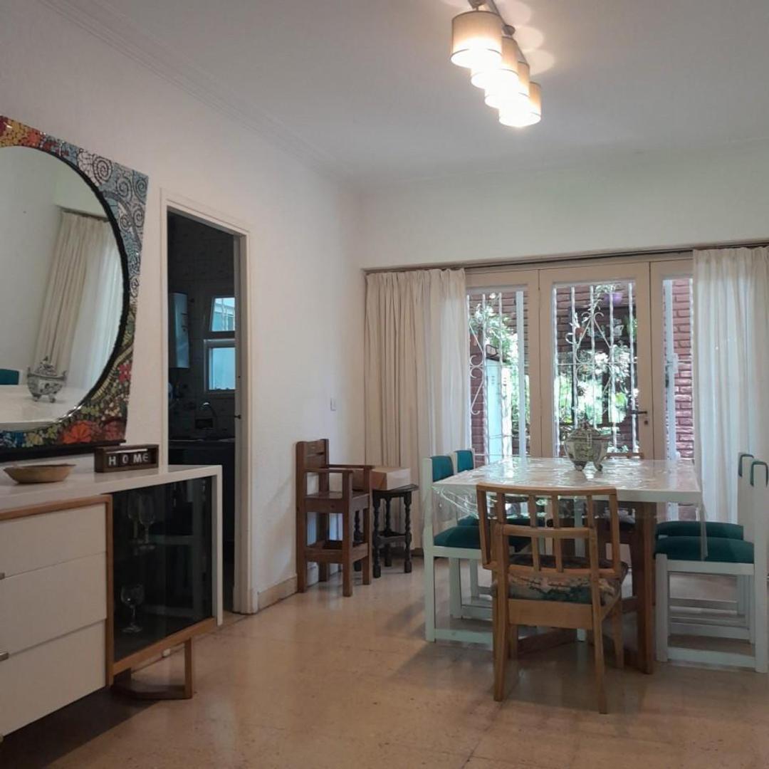 Casa en Alquiler Temporal con 2 cocheras