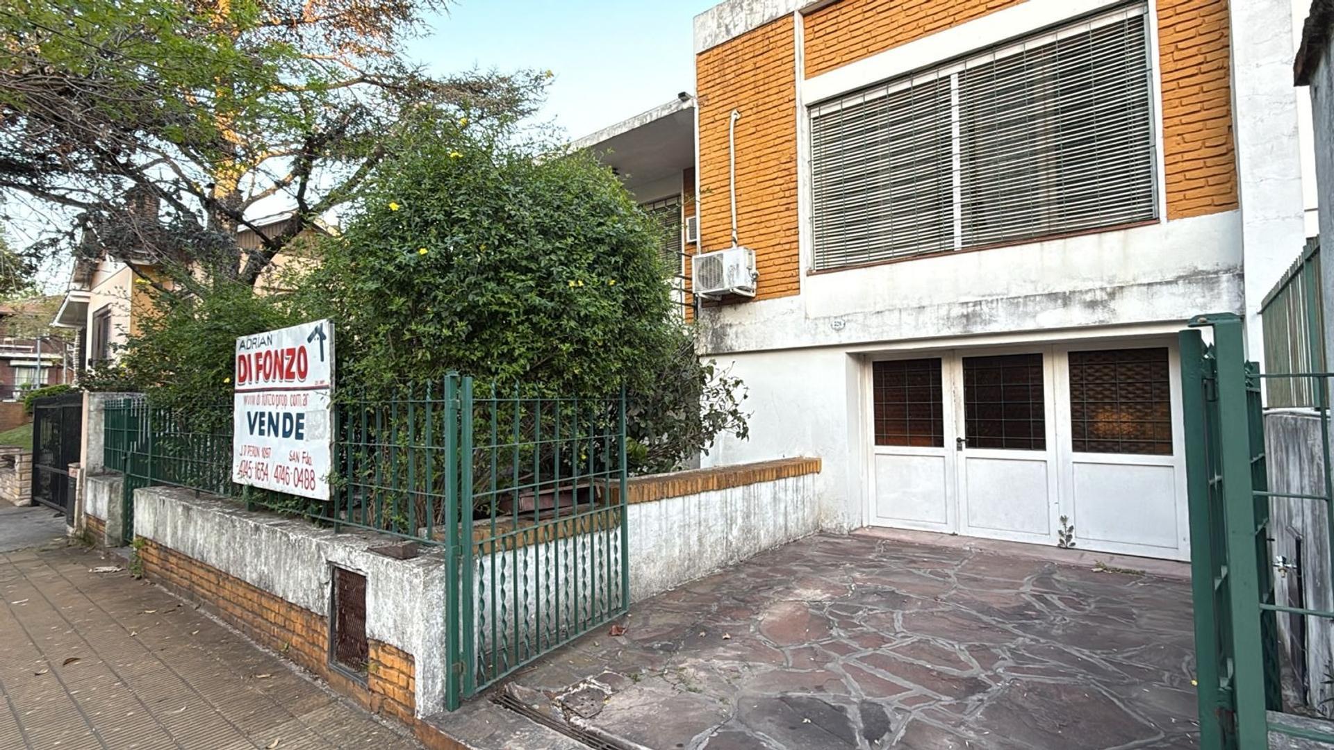 Casa 3 ambientes con 1 baño