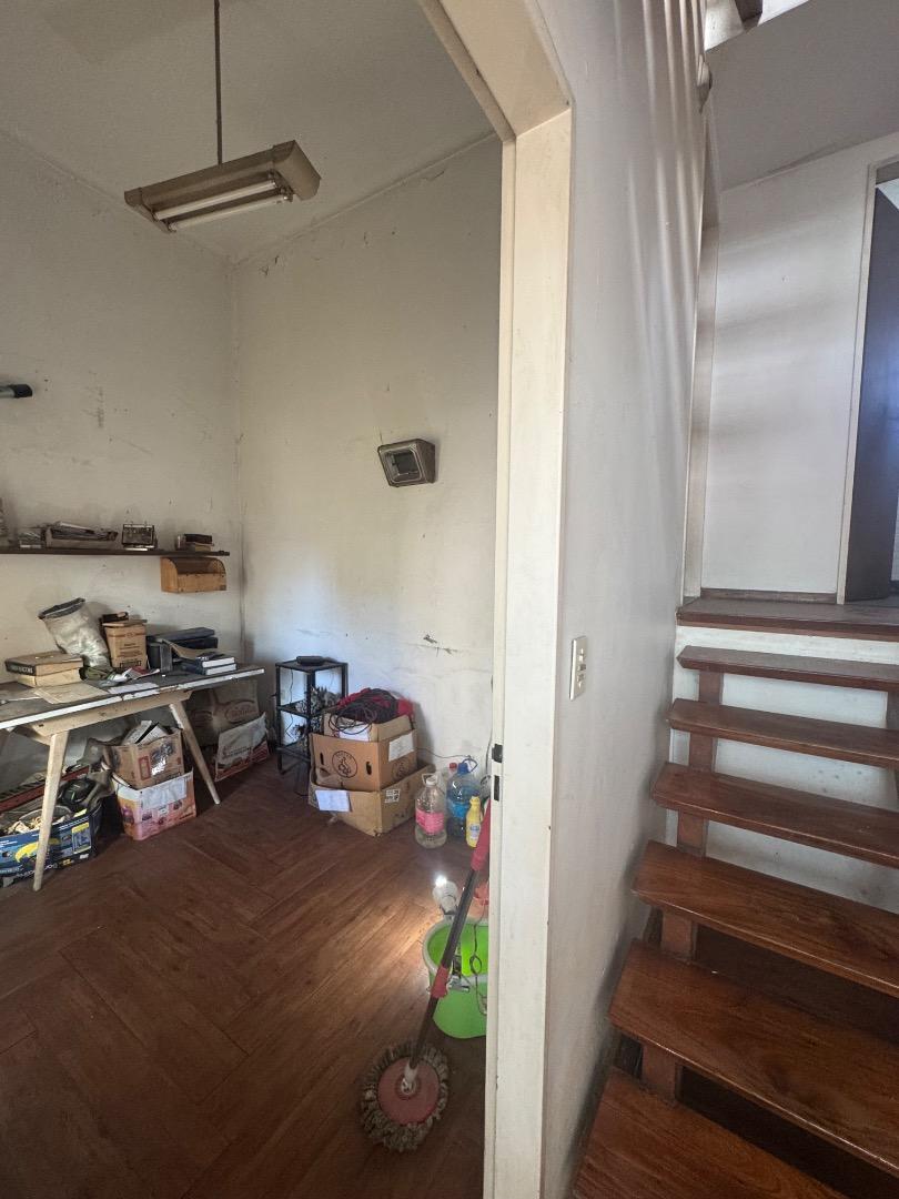 Casa 6 ambientes con 2 baños