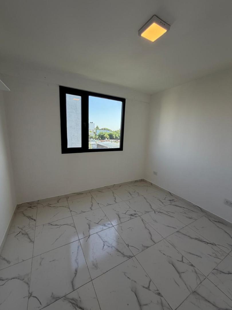 Entre Rios 1000, Piso 4