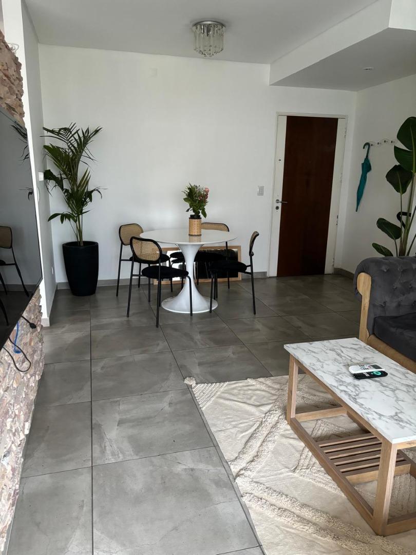 Colombres 380 , Piso 1