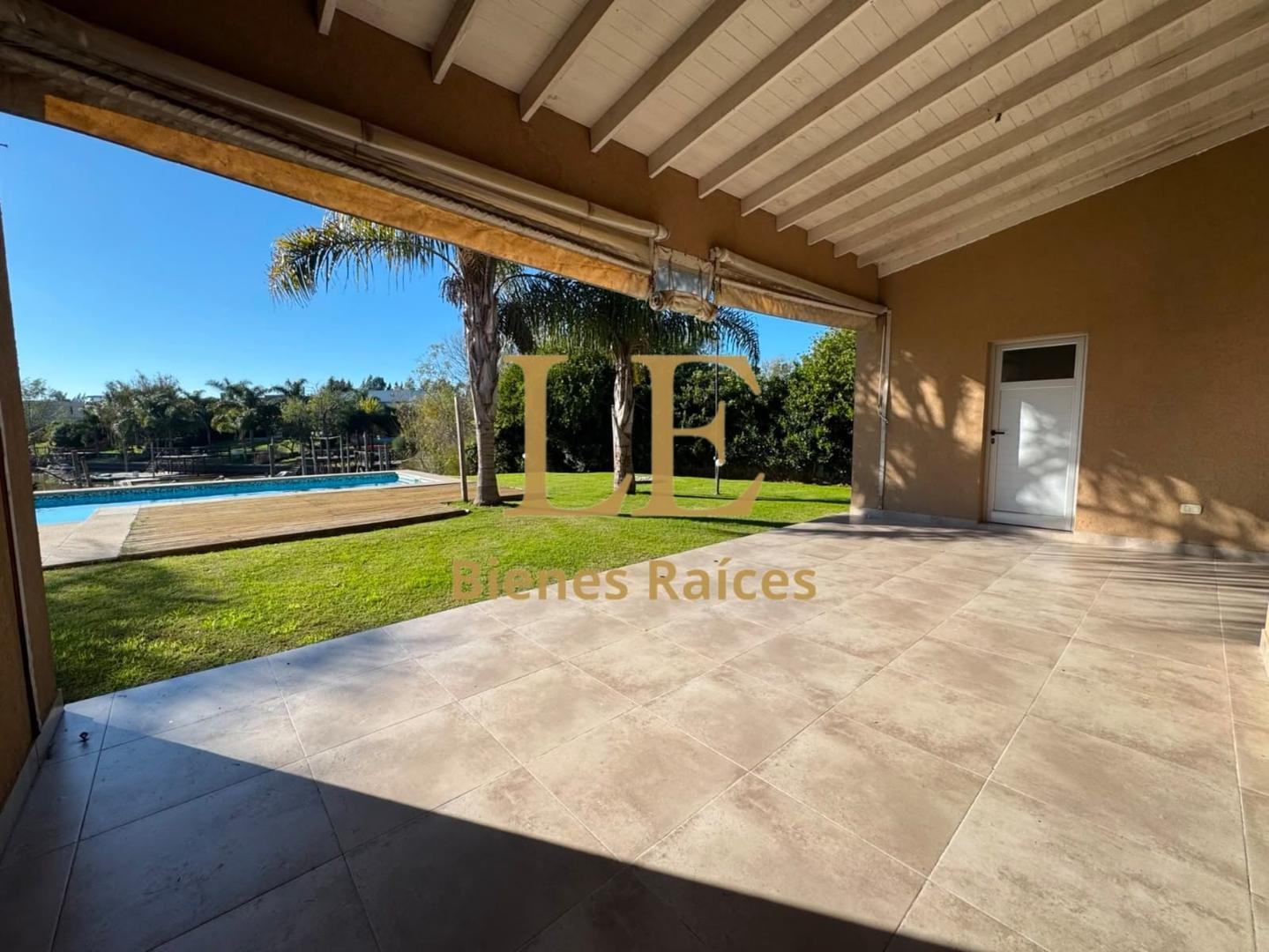 Casa en Alquiler al Este