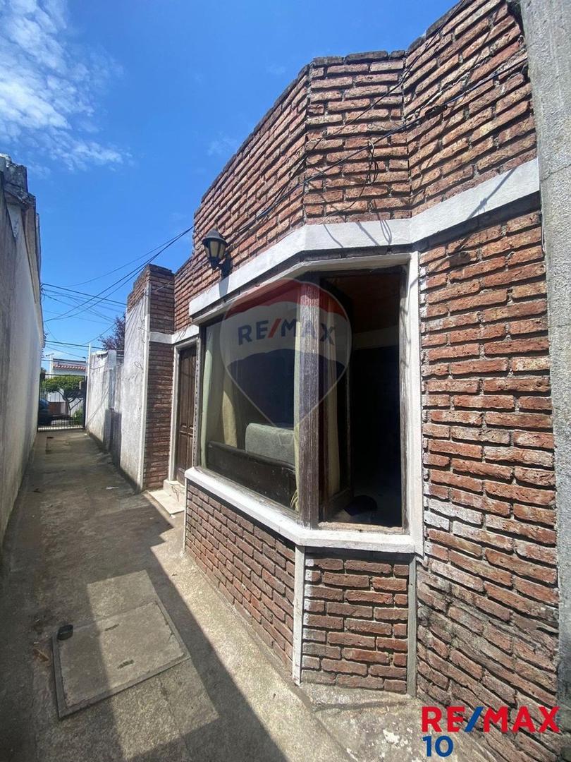 Casa, 2 dormitorios, se vende.