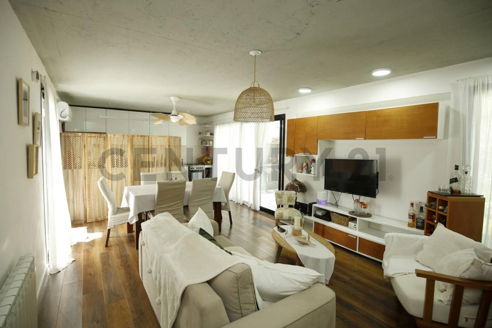 Casa en Venta en City Bell, USD 133.000